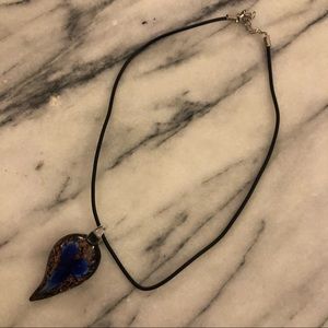 Glass pendant necklace